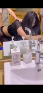 约炮网认识的炮友，身材特别好叫声骚到不行