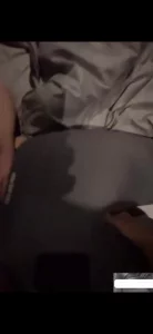 老师穿着瑜伽裤被同事搞得很爽